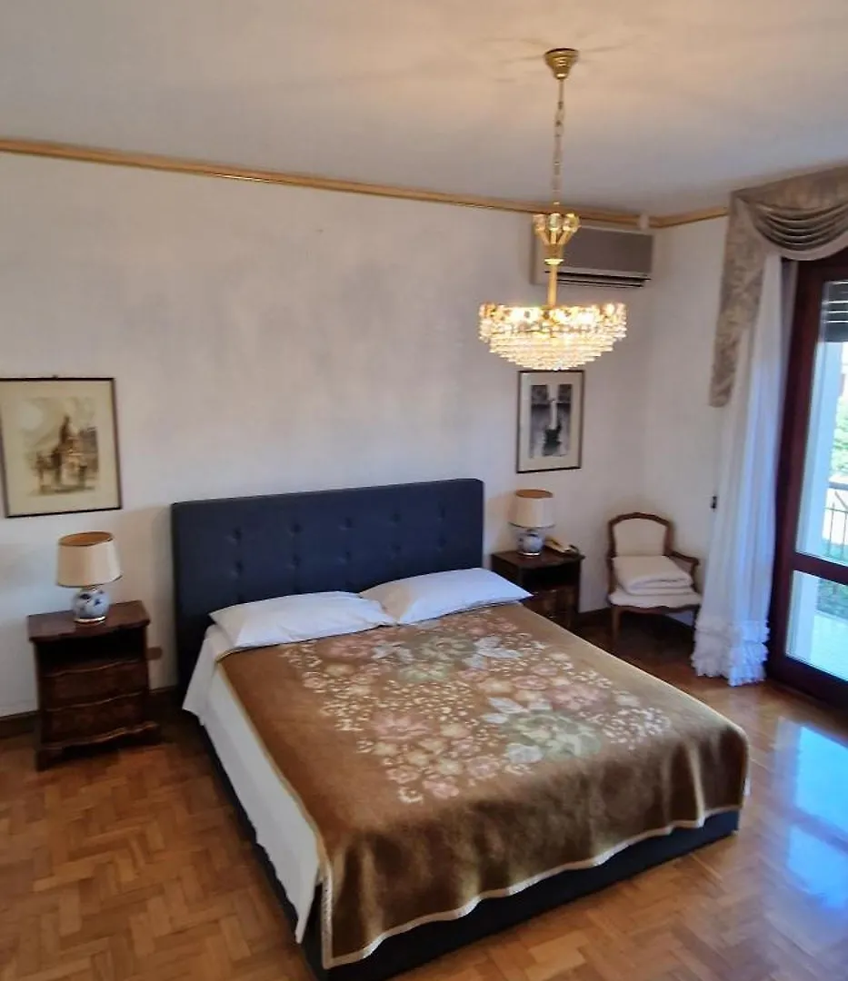 Villa Brazil B&B Lido di Jesolo 0*,